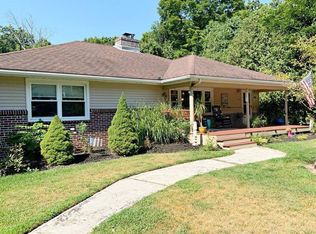 86 Sylvan Ln, Feeding Hills, MA 01030