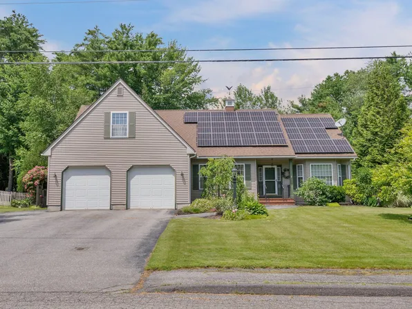 22 Wildwood Drive, Brunswick, ME 04011