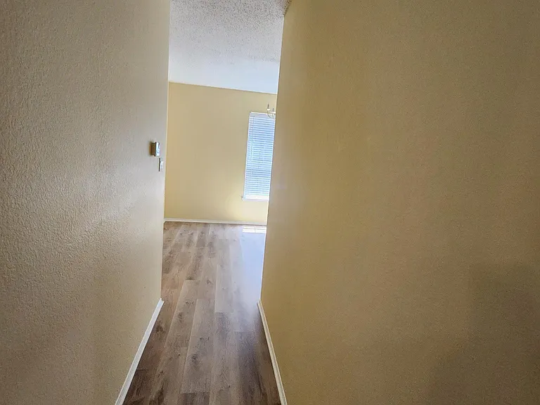 1507 Timber Ridge Dr — Photo 8