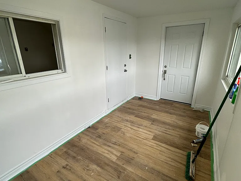 301 John St #1 — Photo 1