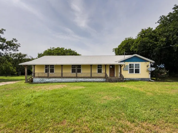 322 Hcr 2320, Abbott, TX 76621