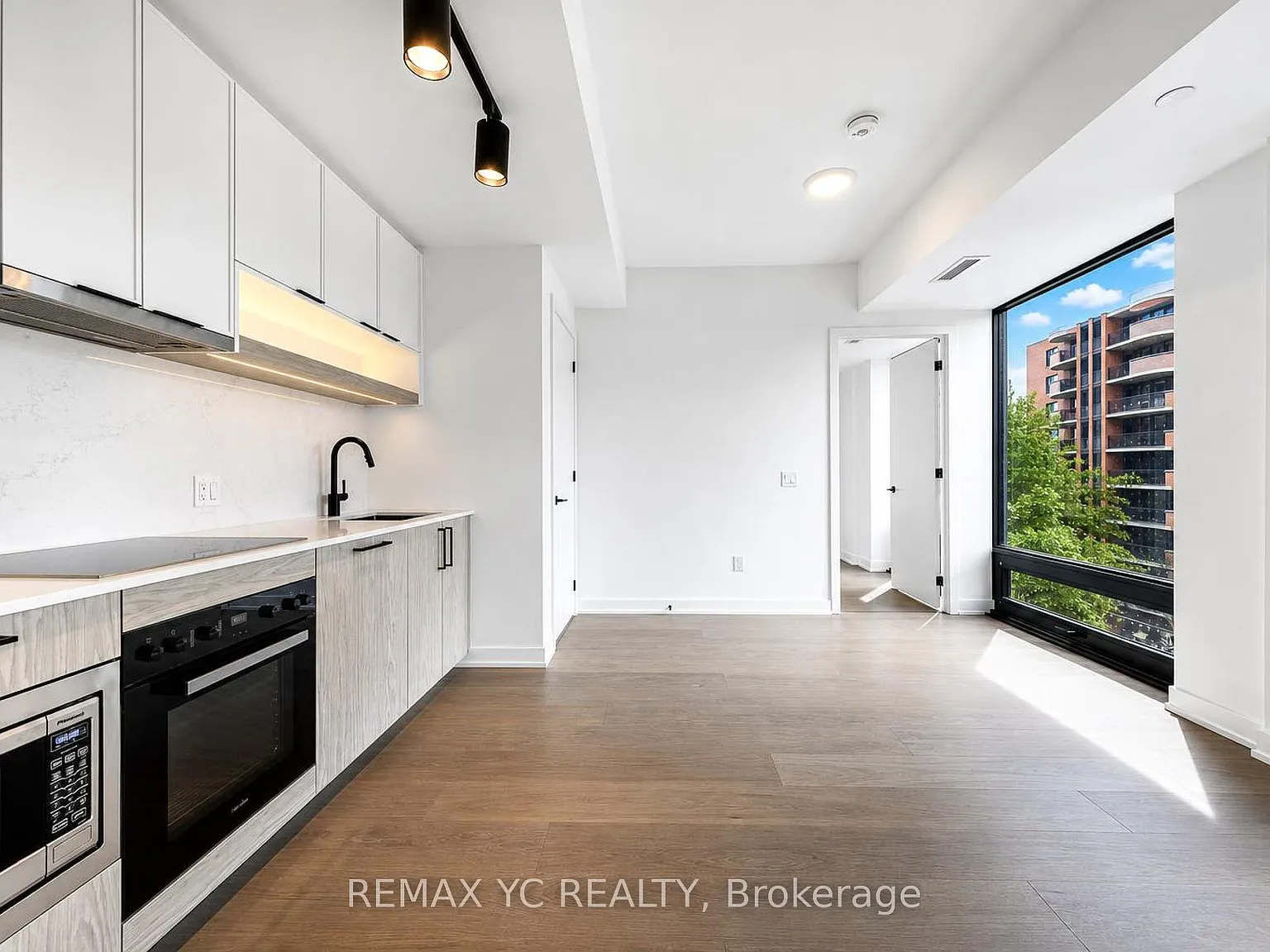 2 bed, $2,600 — Photo 3