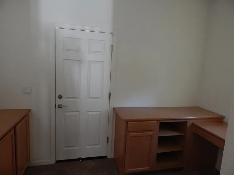 2537 Webster Ct — Photo 18