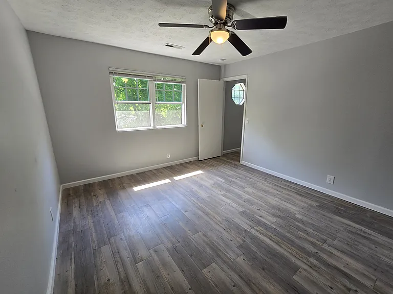511 Claiborne St — Photo 18