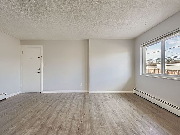 5th image of 2880 Eliot Cir #103