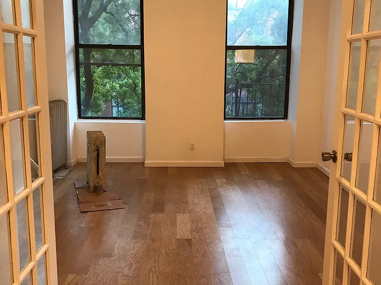 223 E 14th St #20 — Photo 1
