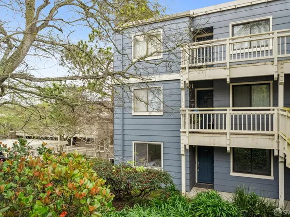 2304 Lupine Ct, Daly City, CA 94014