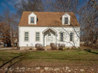 1104 Marion St, Carterville, IL 62918