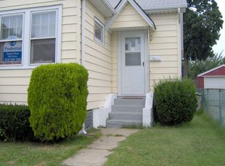 41 Henrietta St, Valley Stream, NY 11580