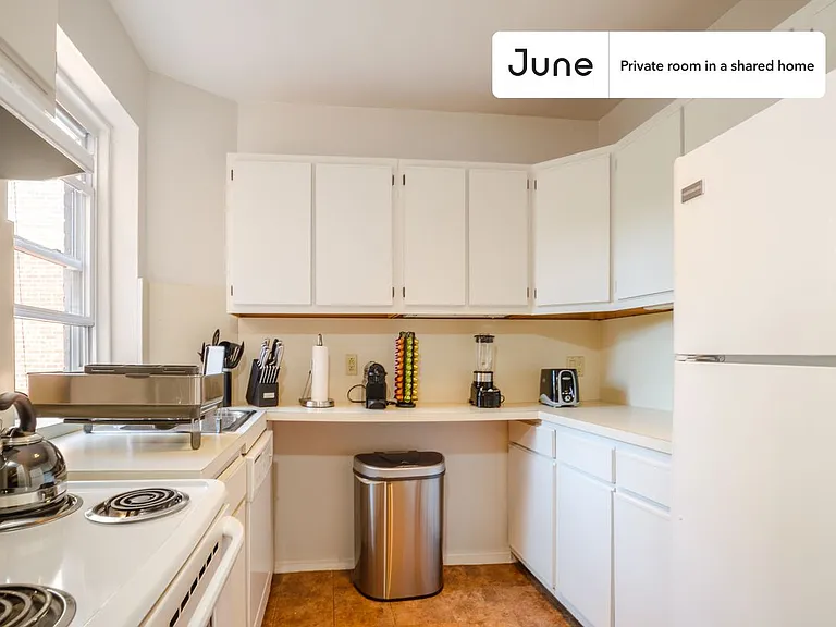 400 W 20th St #B — Photo 5