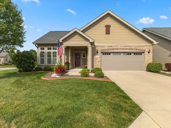 537 Bridgestone Dr, Mooresville, IN 46158