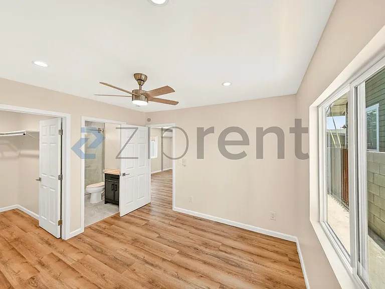 4013 S Harvard Blvd — Photo 11