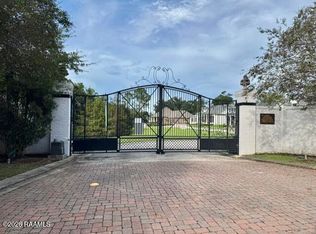 102 Plantation Ridge Ln, Lafayette, LA 70503