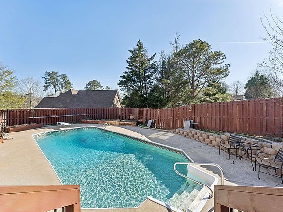 5th image of 8199 Cypress Way