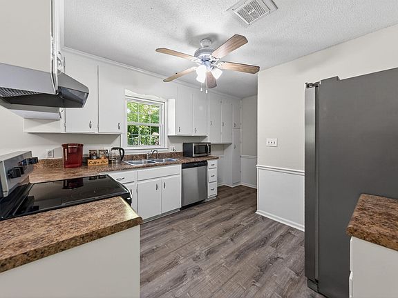 5th image of 316 White Oak Dr