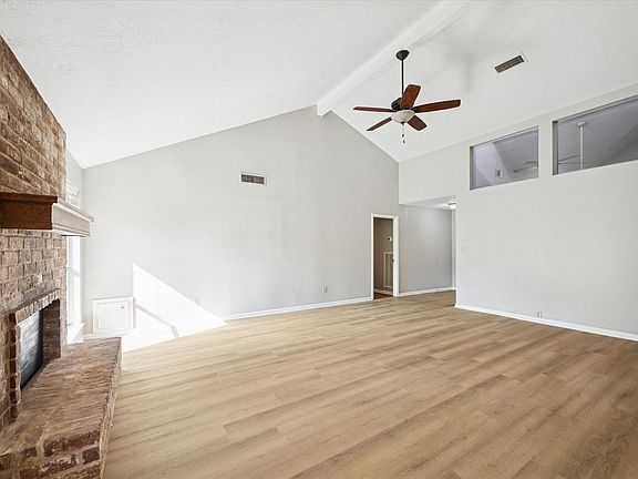 4th image of 25903 Long Hill Ln