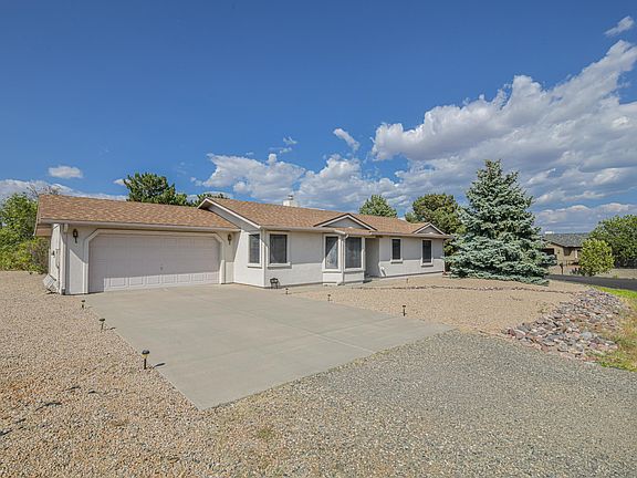 4th image of 7960 E Las Flores Ave