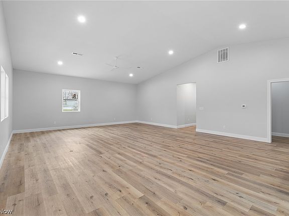 2nd image of 509 Pine St NW