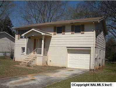 1st image of 4043 Sewall Dr SW
