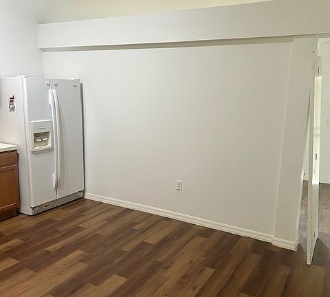 3rd image of 3723 W Parkview Dr