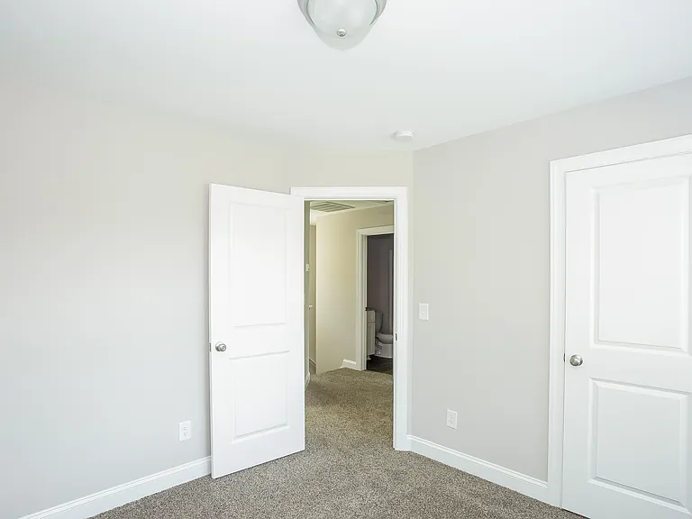104 High Ave SW — Photo 8