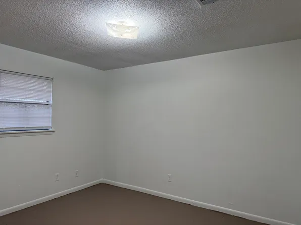 112 N Cox Ave APT 4, Hattiesburg, MS 39402