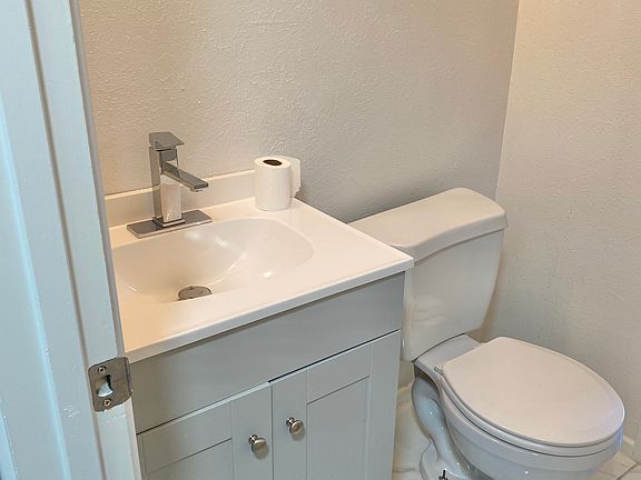 4th image of 2128 74th St