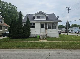 1303 White St, Port Huron, MI 48060
