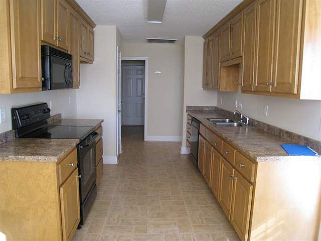 2nd image of 309 Lancaster Ln