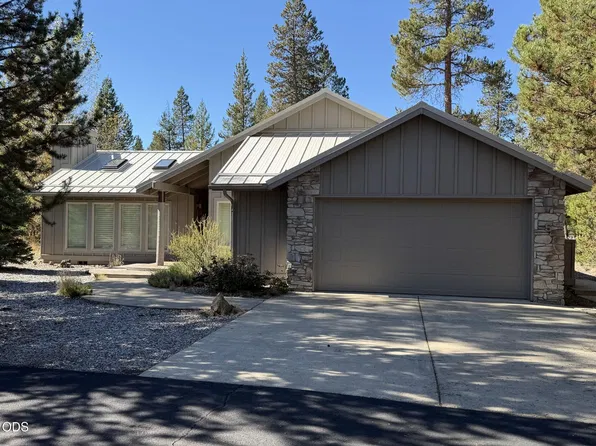 18203 Mount Saint Helens Ln, Bend, OR 97707