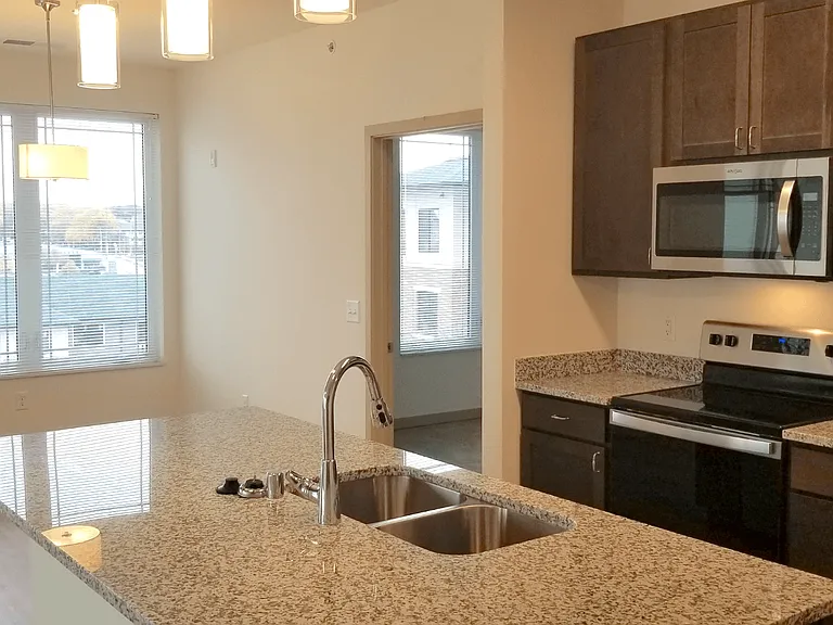 The Madisonian Senior Apartments — Photo 12