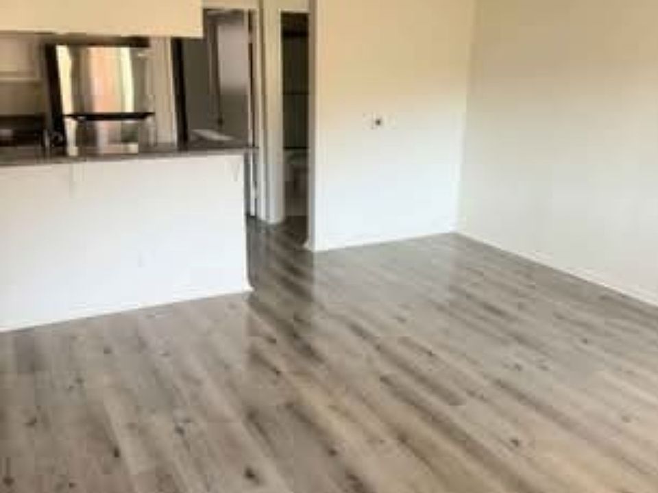 1st image of 868 S Kingsley Dr #339