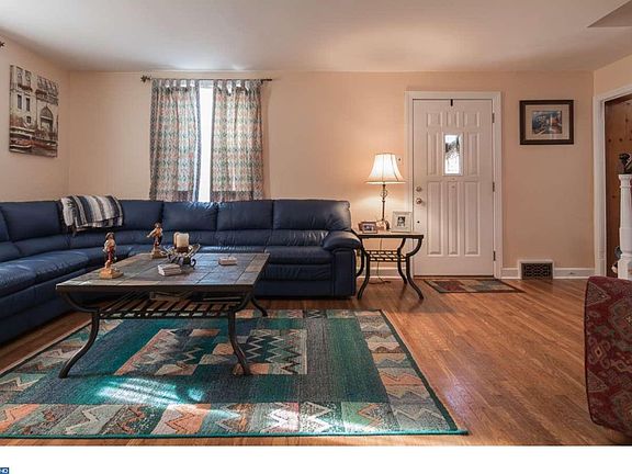 2nd image of 1516 Lynnewood Dr