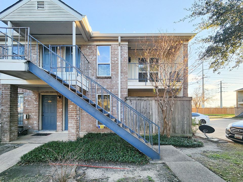 1st image of 3900 Woodchase Dr APT 159