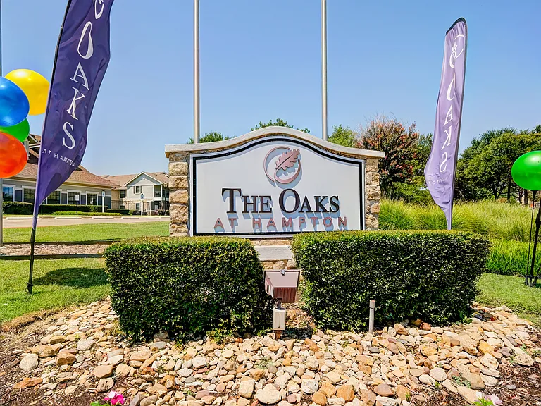The Oaks at Hampton — Photo 17