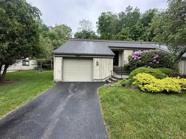 481A Heritage Hills #A, Somers, NY 10589