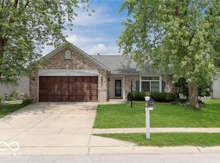 136 Meadow Glen Dr, Avon, IN 46123
