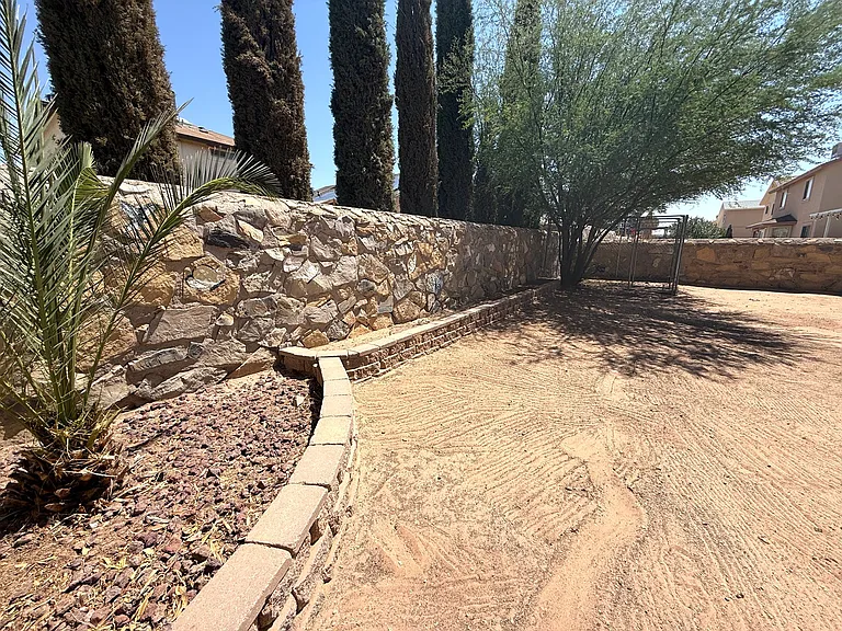 14057 Tierra Delfin Dr — Photo 37