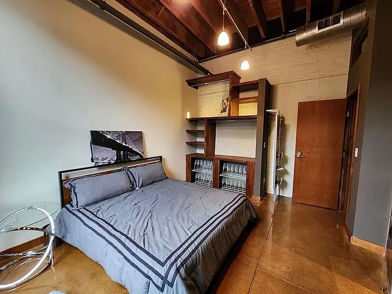 309 E Market St #313 — Photo 24