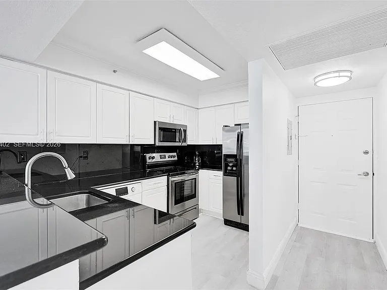 2501 S Ocean Dr #905 — Photo 7