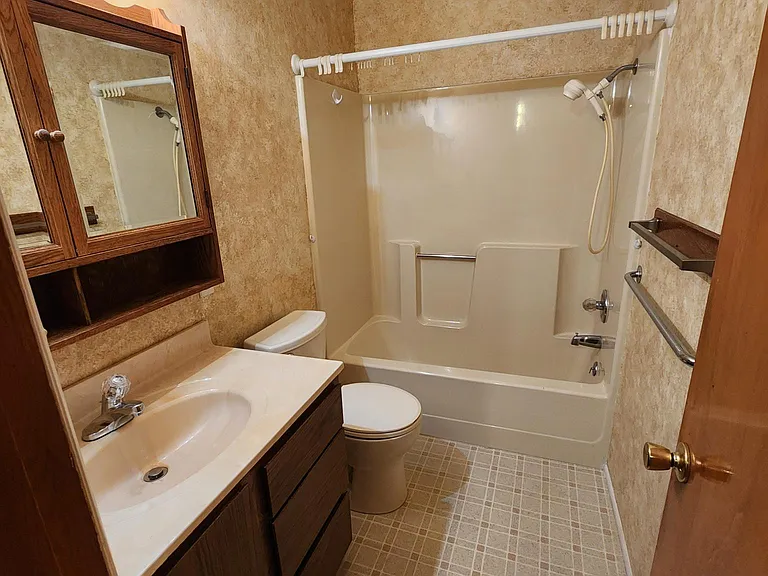 7814 W Quail Ln — Photo 7