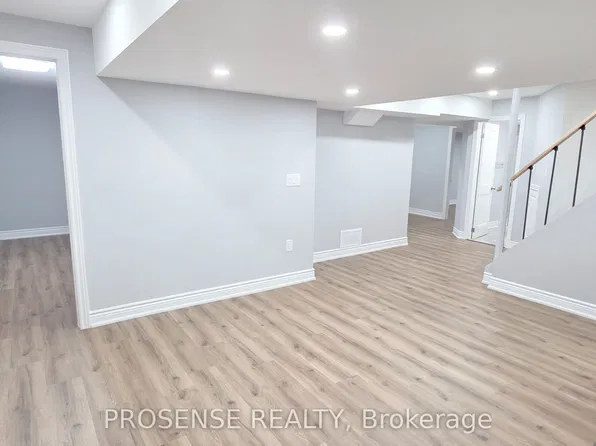 84 Amethyst Cir, Brampton, ON L6P 0Z7