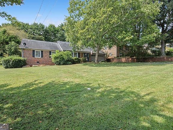 2nd image of 2781 Fernvalley Rd