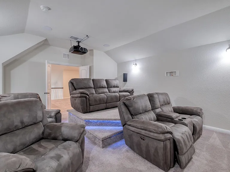 17204 Calipatria Ln — Photo 21