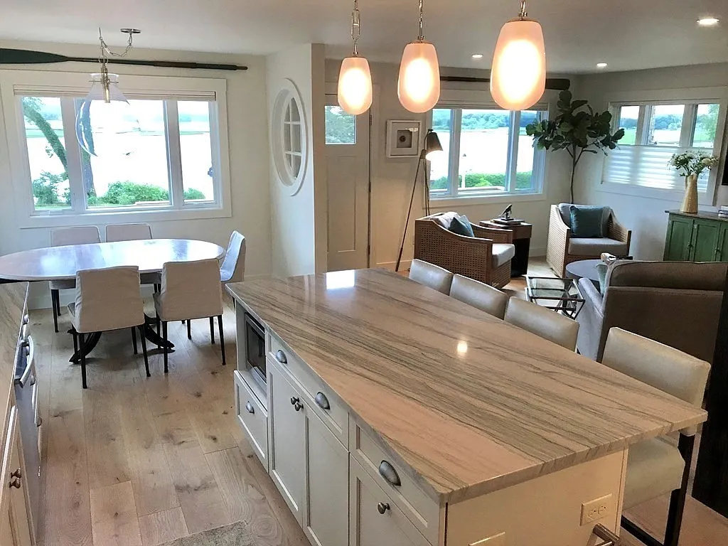 3 bed, 3.0 bath, 1584 sqft, $4,150 — Photo 2