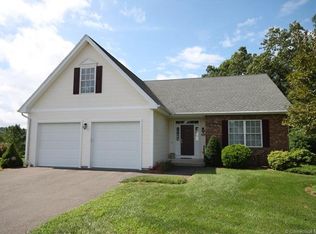 30 Cantone Cir, Manchester, CT 06040