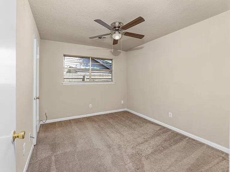 4708 NW Cheryl Blvd — Photo 18