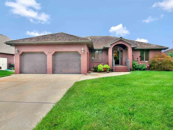 126 Kingsway, Hesston, KS 67062