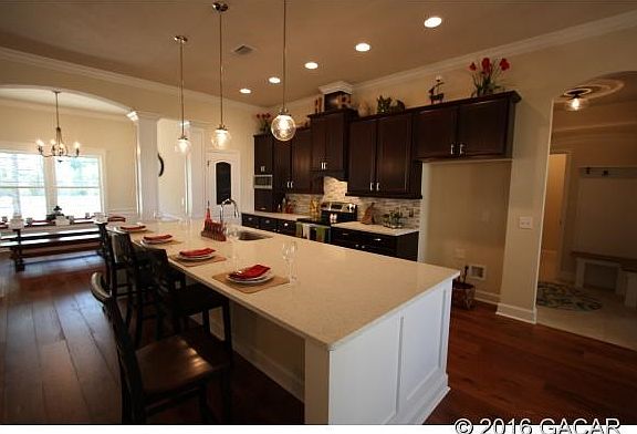 Kitchen w 42in Cherry cabinet