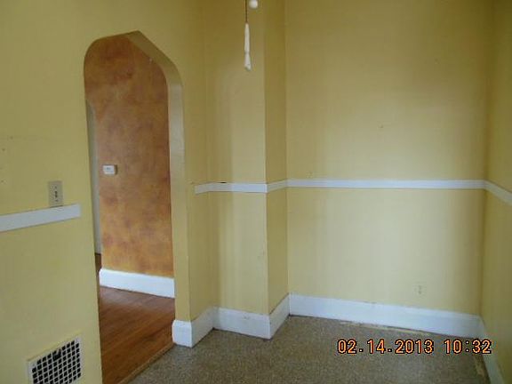 4th image of 1502 Oak St